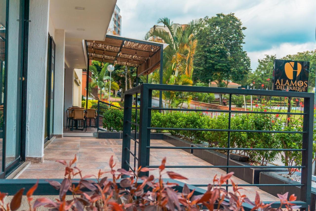 Hotel Alamos Del Parque Pereira Exterior foto